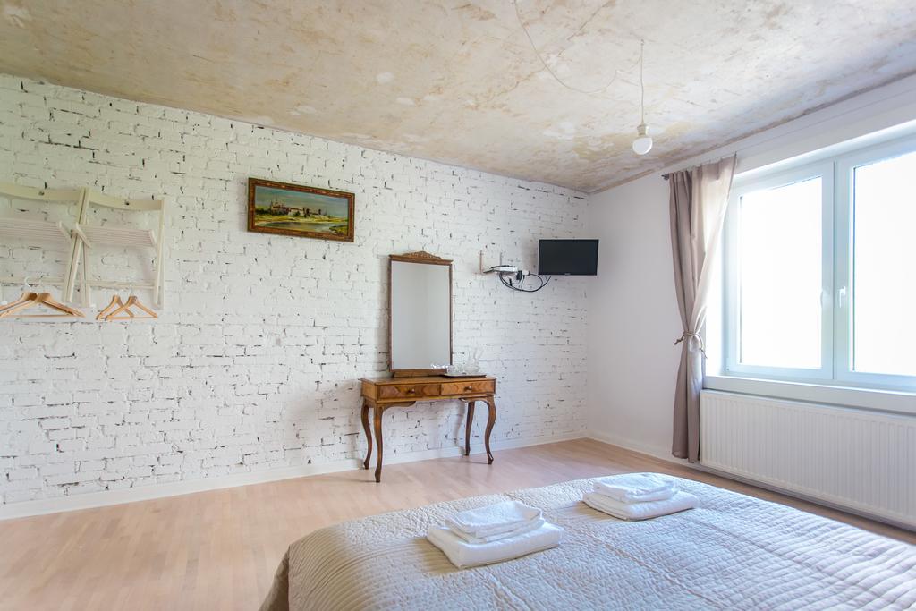Pilotow 87 Apartments Krasków Δωμάτιο φωτογραφία