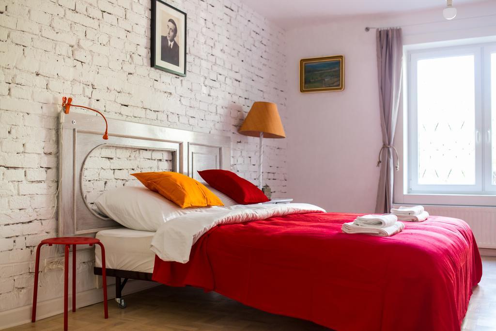 Pilotow 87 Apartments Krasków Δωμάτιο φωτογραφία