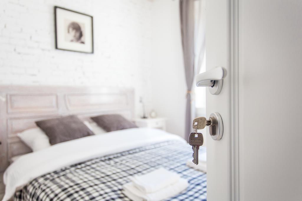 Pilotow 87 Apartments Krasków Δωμάτιο φωτογραφία